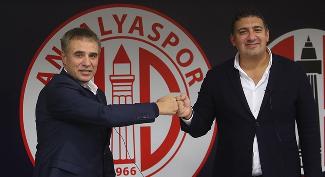 Antalyaspor’da hedef zirveye oynayan takım olmak