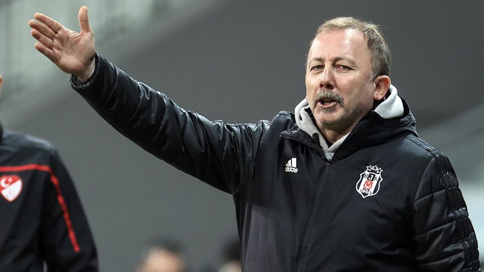 Beşiktaş Sergen Yalçın’la zirveye yürüyor