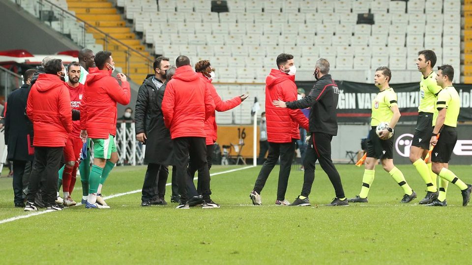 Sivas yerel basınından hakem kararlarına “siyah sayfalı” tepki