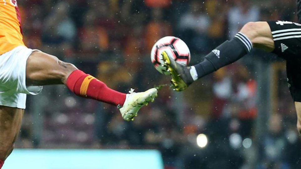 Beşiktaş iç sahada iyi, Galatasaray deplasmanlarda sıkıntılı