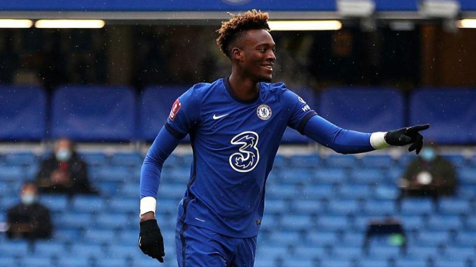 Chelsea Abraham’ın golleriyle turladı