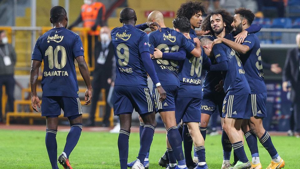 Fenerbahçe son 15 sezonun en iyi deplasman performansını yaşadı