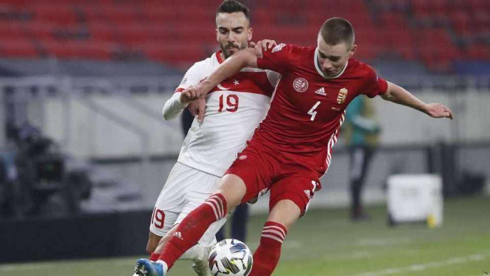 Fenerbahçe Szalai ile anlaştı