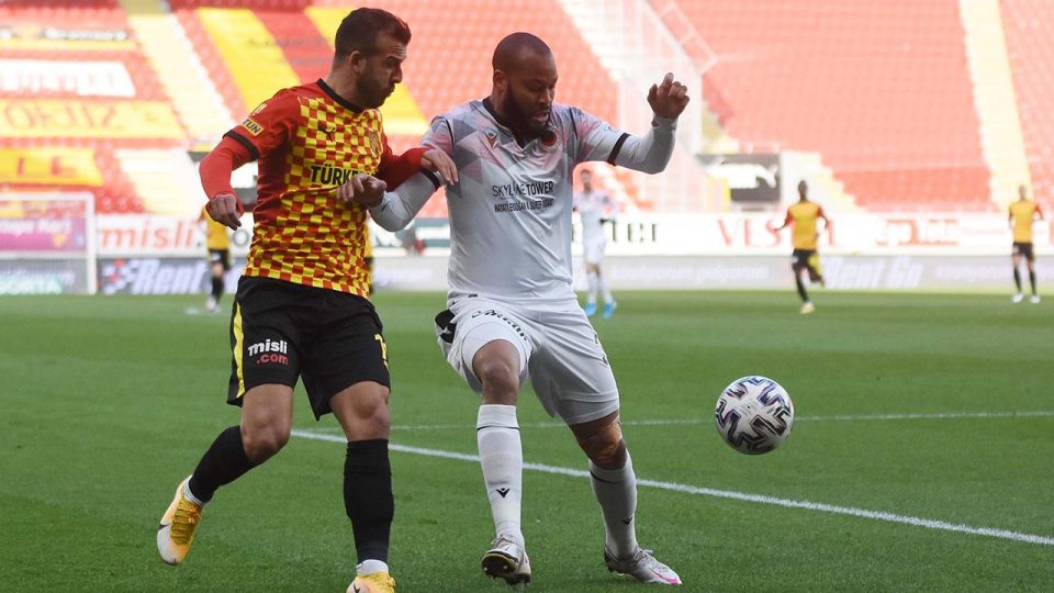Göztepe evinde farklı kazandı