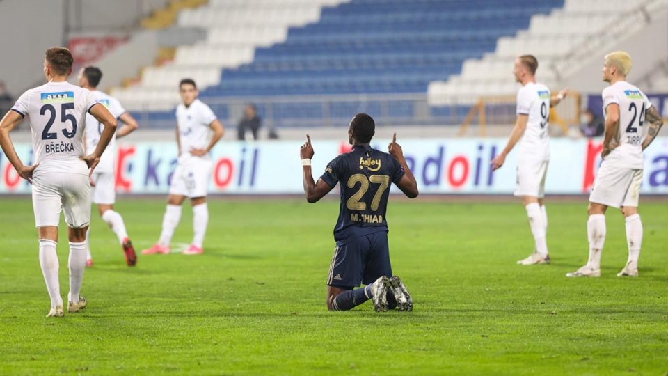 Thiam ilk gollerini eski takımına attı