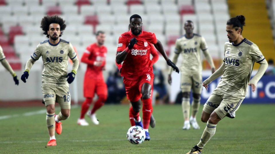 Yatabare ligdeki 6 haftalık suskunluğunu bozdu