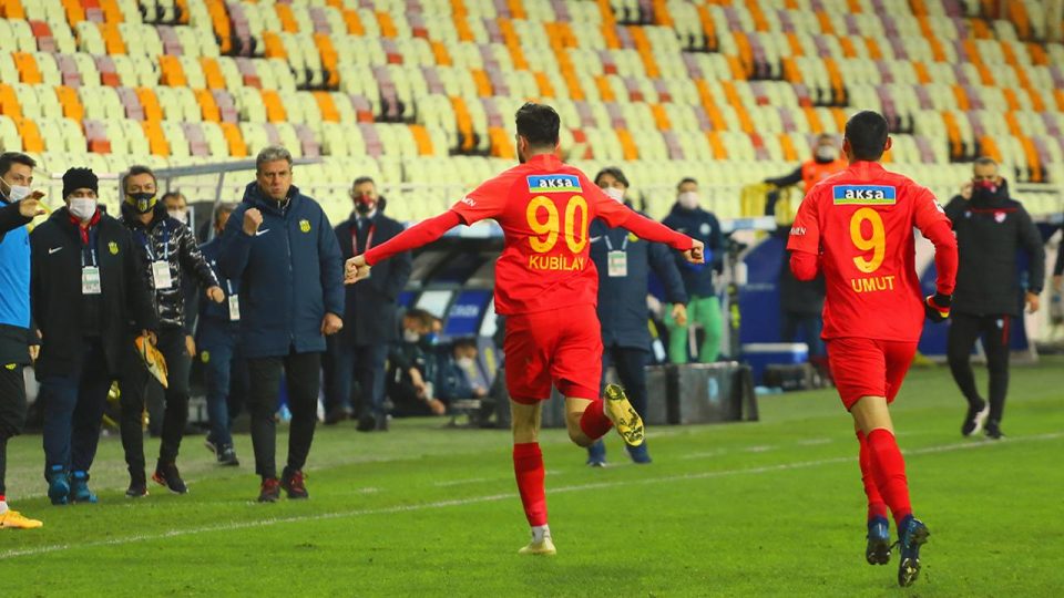 Yeni Malatyaspor farklı galibiyetle nefes aldı