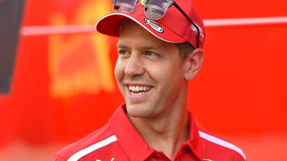 Formula 1’de Alonso’yu engelleyen Vettel’e üç sıra ceza