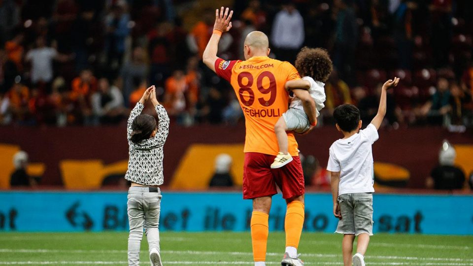 Feghouli Galatasaray’a veda etti