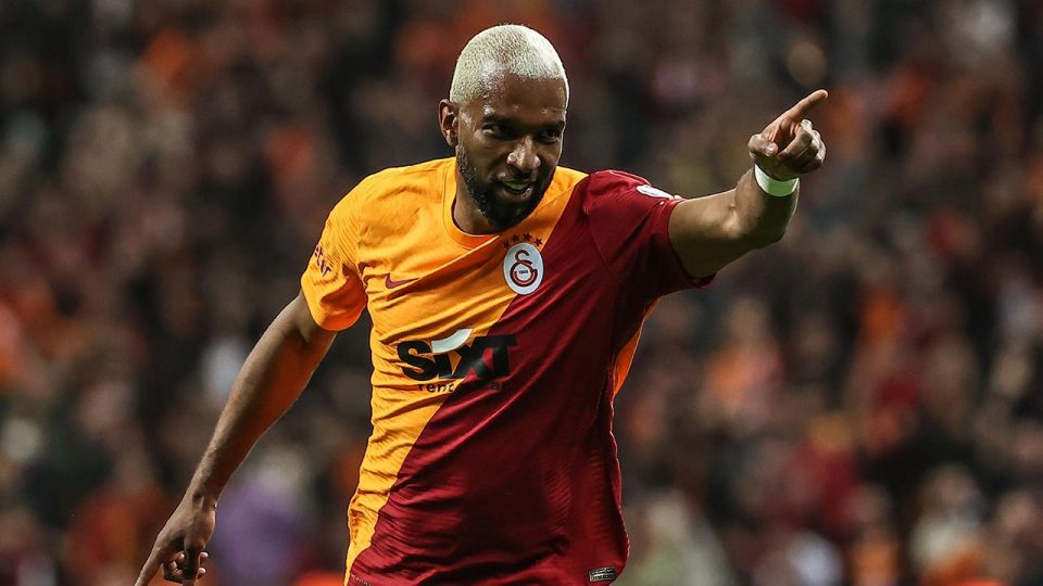 Ryan Babel: Taraftarımızın ıslıklaması kabul edilemez