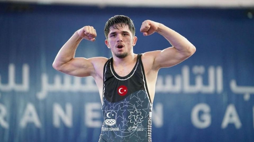 Bir altın da Muhammet Karavuş’tan