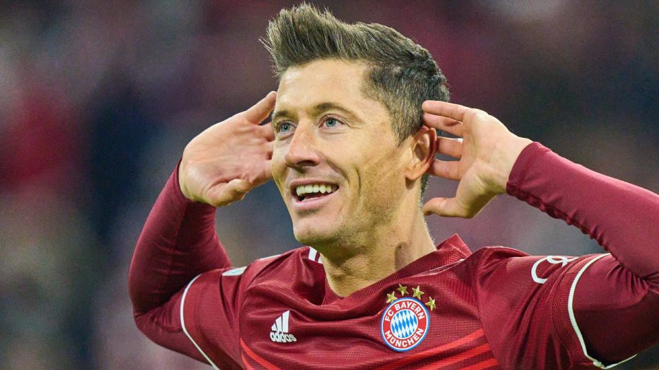 Manchester United Robert Lewandowski için fırsat kolluyor