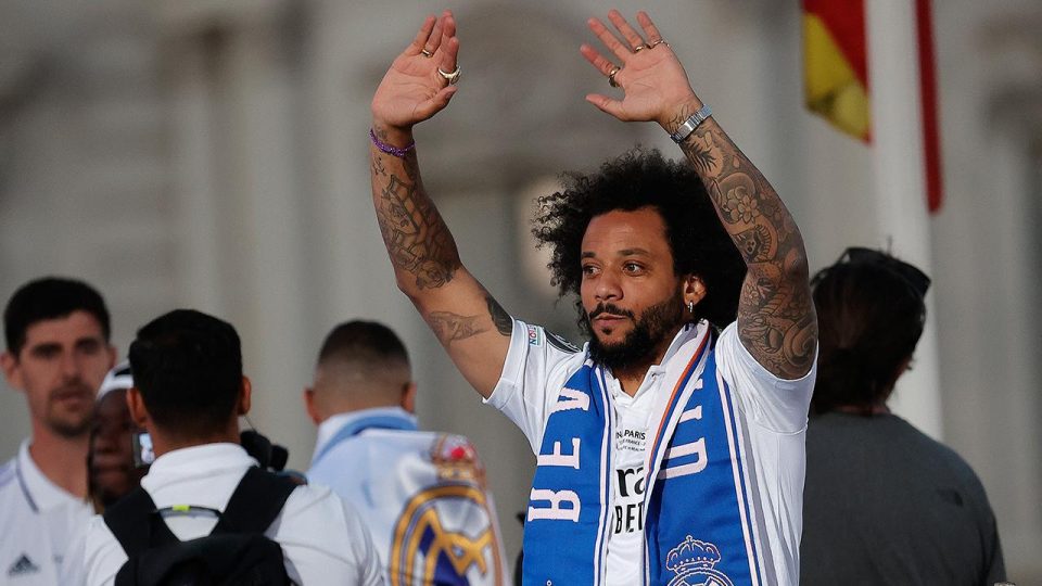 Marcelo Real Madrid’e veda etti