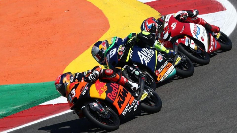Milli motosikletçiler Portekiz ve Japonya’da piste çıkacak