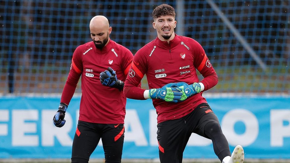 Sinan Bolat Altay Bayındır’ın başarılı olacağına inanıyor