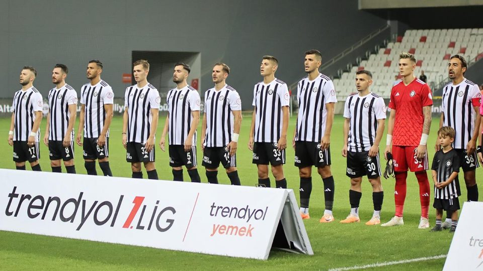 Altay gol sorunu yaşıyor
