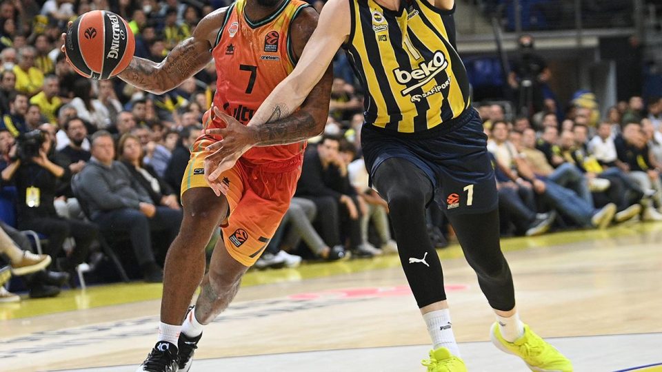 Fenerbahçe Beko Valencia Basket’e konuk olacak