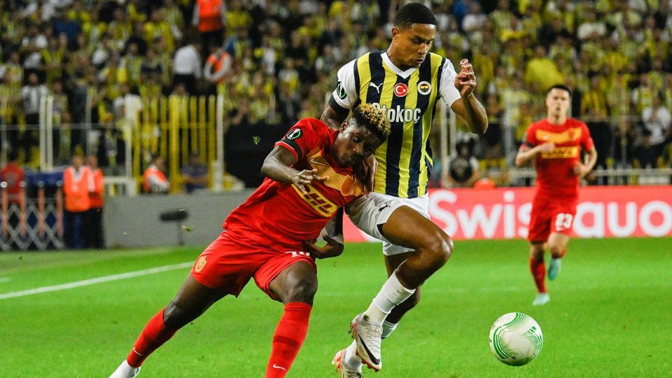 Fenerbahçe’de Jayden Oosterwolde’nin performansı dikkat çekici