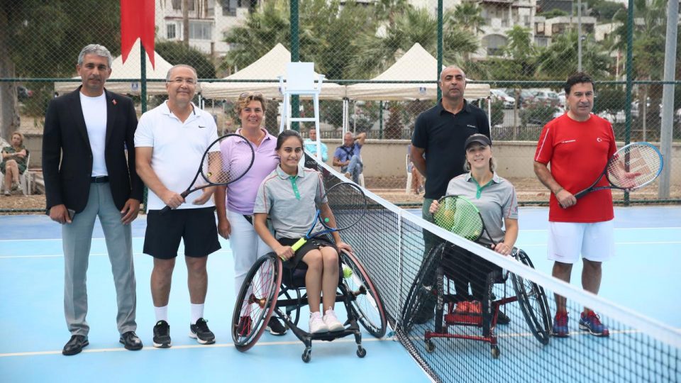 Tekerlekli Sandalye 100. Yıl Tenis Turnuvası başladı